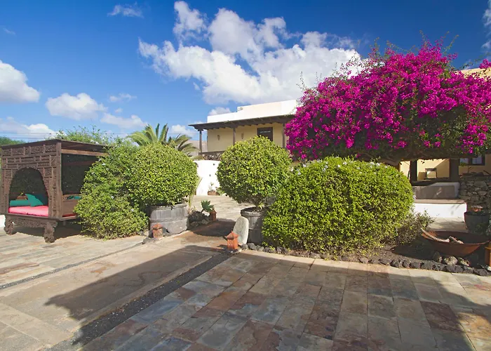 Tomaren Resort San Bartolome (Las Palmas)