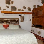 Tomaren Resort