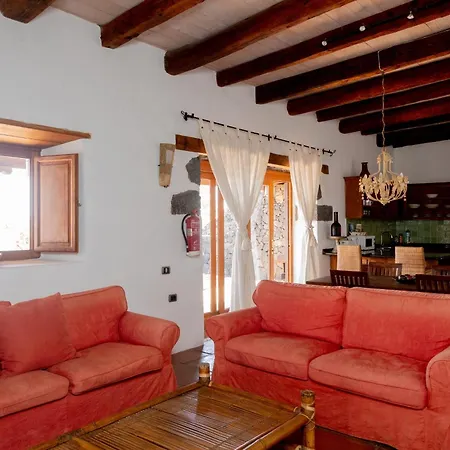 Tomaren Resort San Bartolome (Las Palmas)