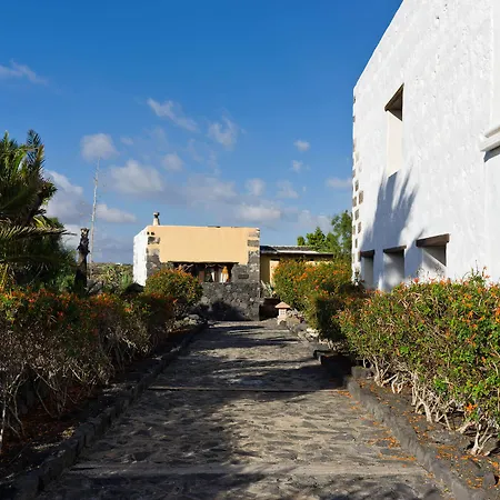 Tomaren Resort 3*